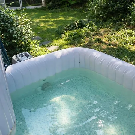 Et Sauna , Renove A 5 Min Du Centre Historique Apartmán