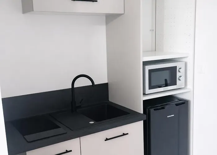 Appartement Renove Avec Jacuzzi & Jardin, 5 Min Du Centre Historique *